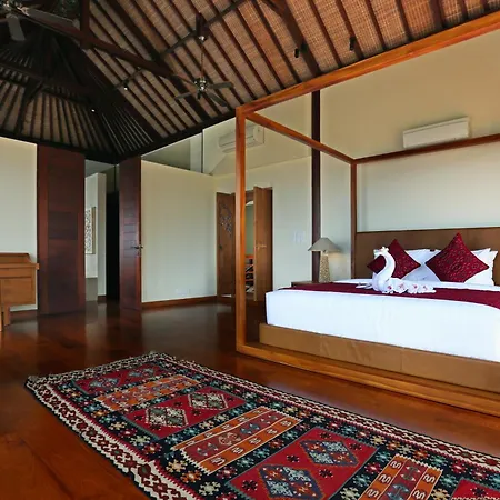 Villa Tiara Mas